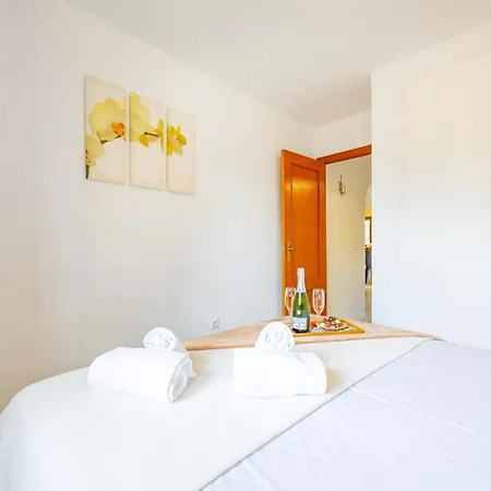 Salud - Plusholidays Casa vacanze *